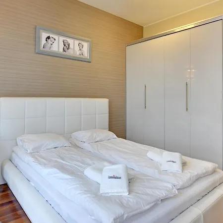 Apartment Dom & House - Sea Towers Gdynia