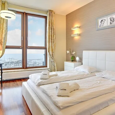 Apartment Dom & House - Sea Towers Gdynia